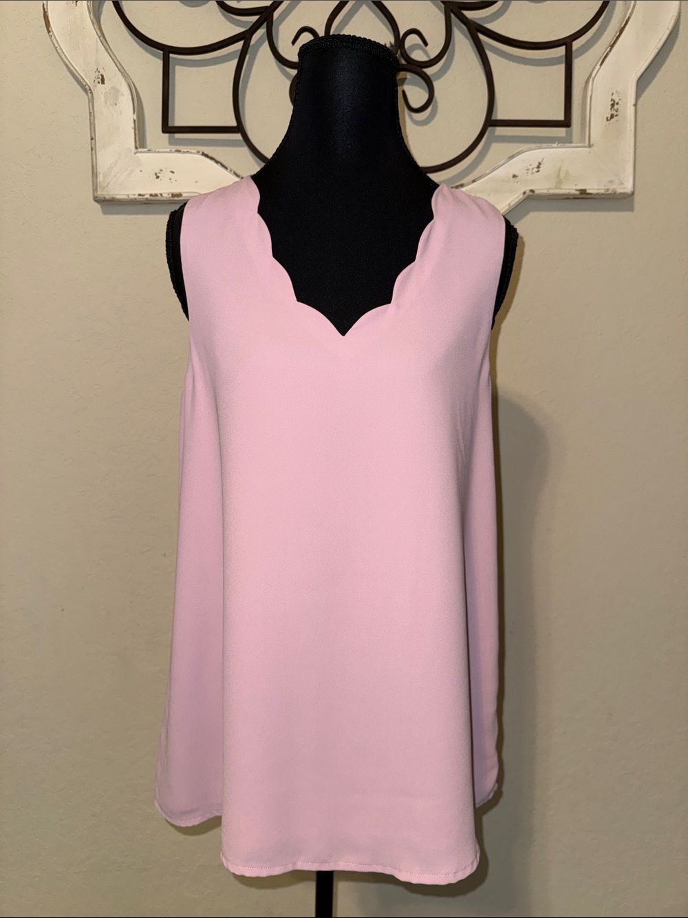 Doe & Rae Soft Pink Scallop V-Neck Sleeveless Top